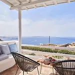 Villa Paradisia *