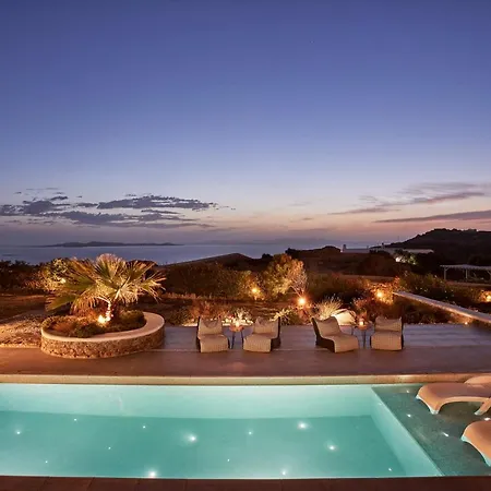 Villa Paradisia *