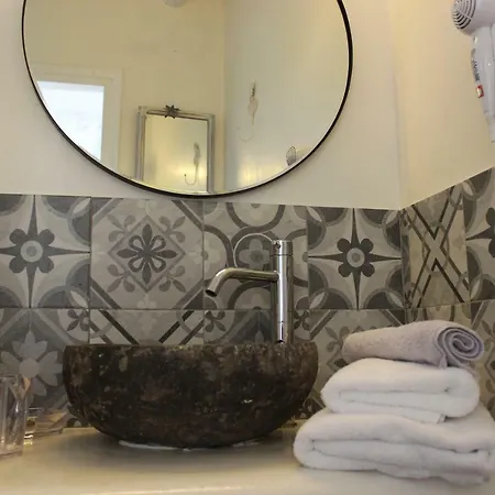 باراديسيا * تورلوس